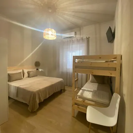Dreamhouse Bed & Breakfast *