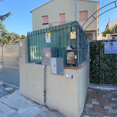 לינה וארוחת בוקר Dreamhouse 3*