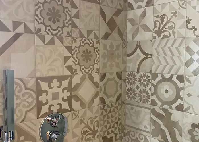 לינה וארוחת בוקר Dreamhouse 3*